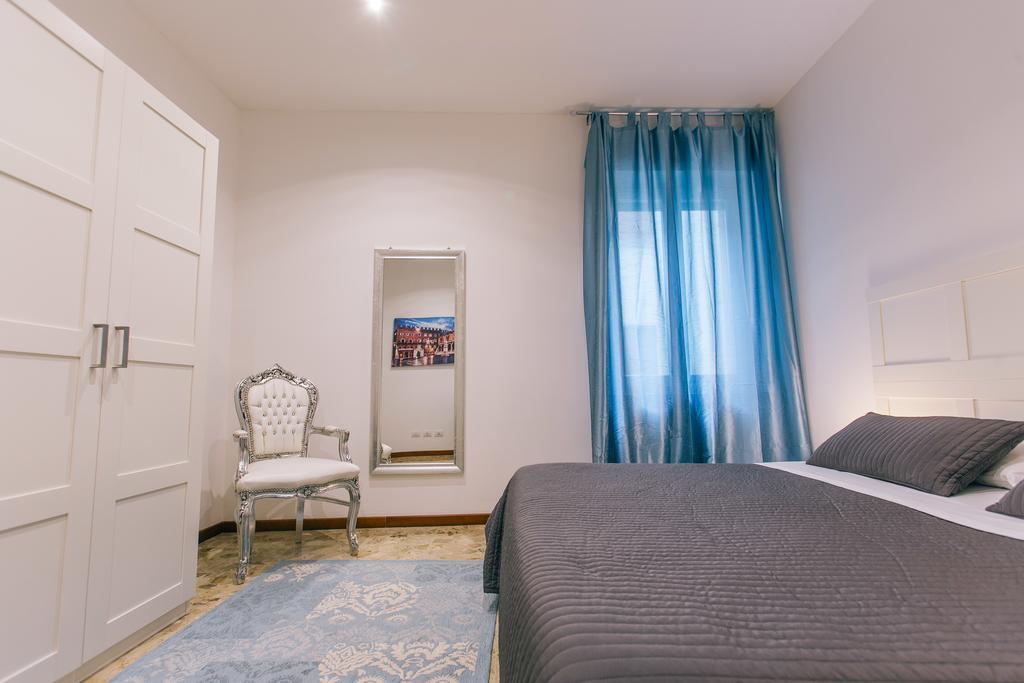 Апартаменты San Nicolo 3 Верона Номер фото